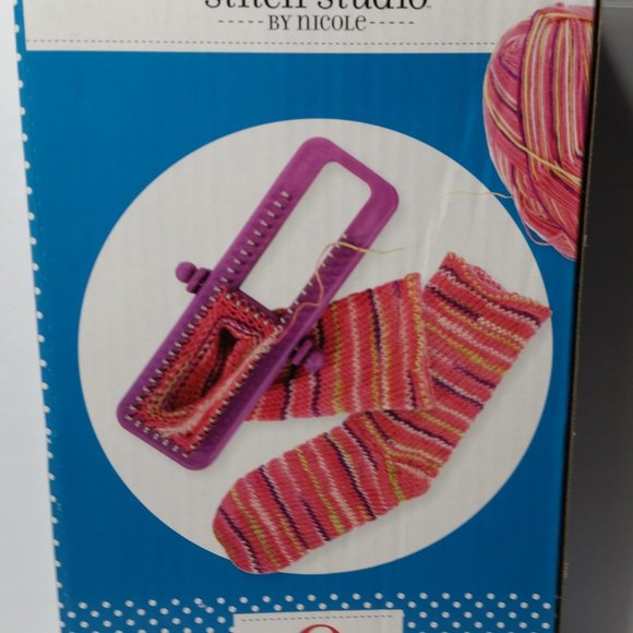 Stitch Studio Sock Loom Loom + 1 Hook - Picture 6 of 8